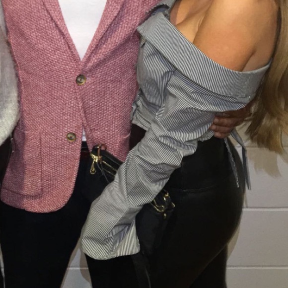 Off the shoulder dress shirt - Picture 2 of 4